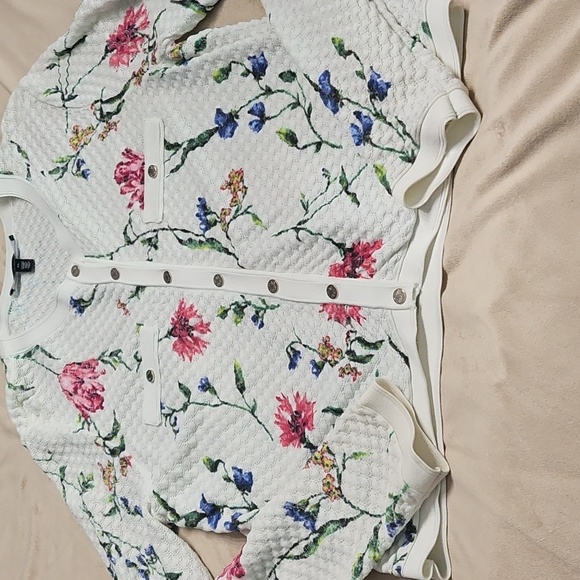 White House Black Market - Gently Worn Snap Button Up Cardigan - XL - Picture 5 of 8